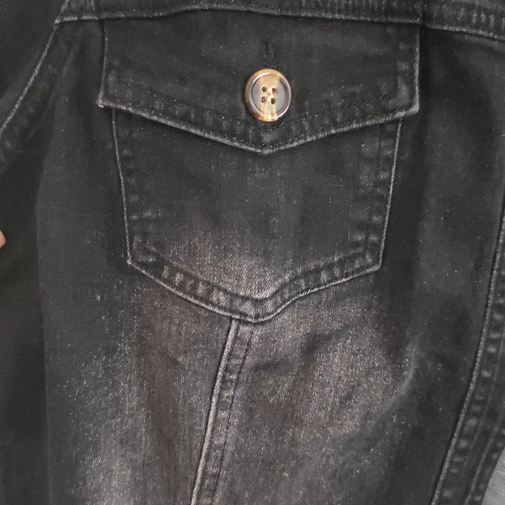 Distressed Black Cropped Denim Bolero Jacket โ Size Large - Picture 3 of 9